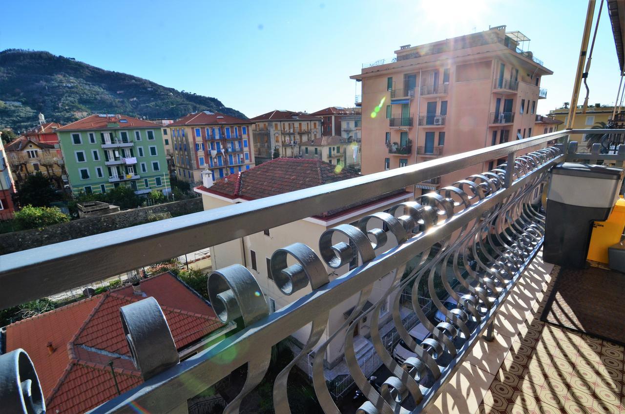 Gabry Apartment Леванто Екстериор снимка